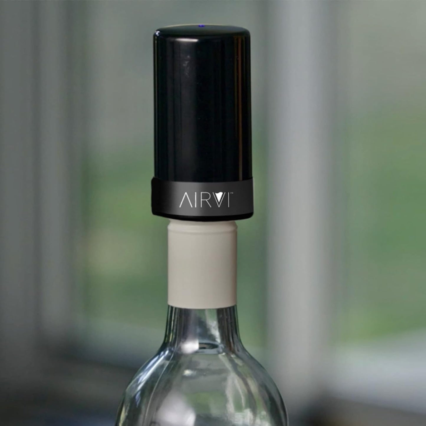 Wine Saver Vacuum Pump - Electric Stopper, Air Remover Pump Sealer to Keep Bottles Fresh, No-Spill, Auto Shut-Off – Premium Gifts, Accessories for Wine Lovers, Drinkers (Black)